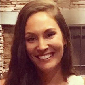 Meet your Posher, Dana